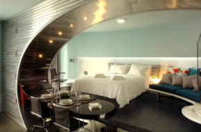 high end suite at the center of Heraklion